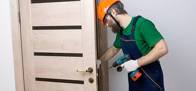 Replace Internal Door Handle with Lock Beloit